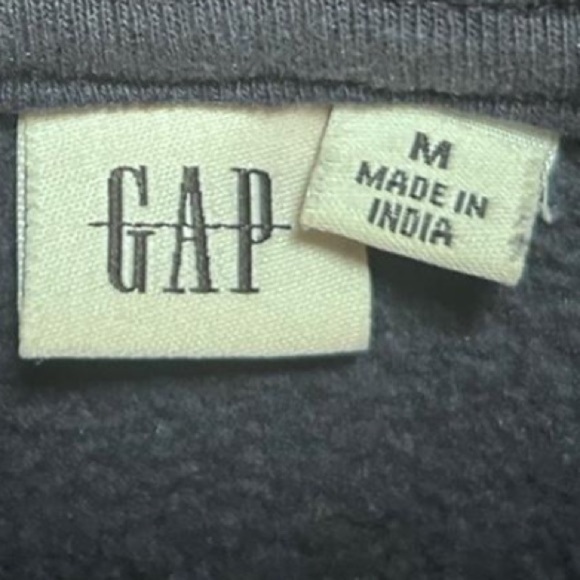 Navy Gap Hoodie. Size Medium - Picture 3 of 3